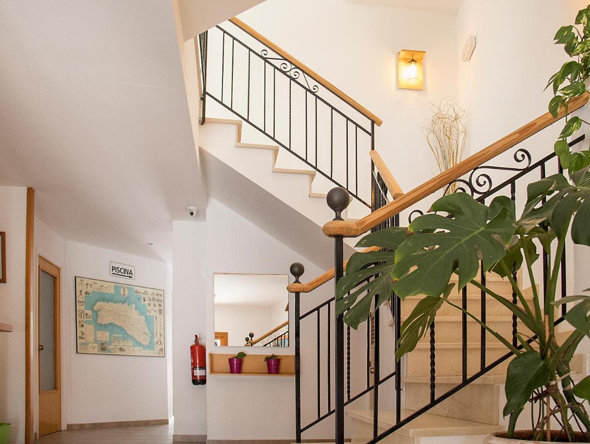 Hotel Geminis Ситадела Екстериор снимка