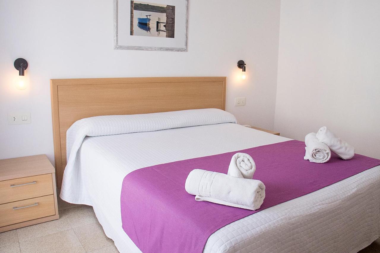 Hotel Geminis Ситадела Екстериор снимка