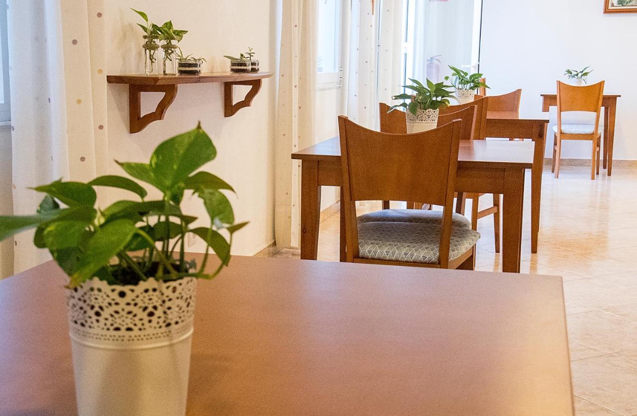 Hotel Geminis Ситадела Екстериор снимка