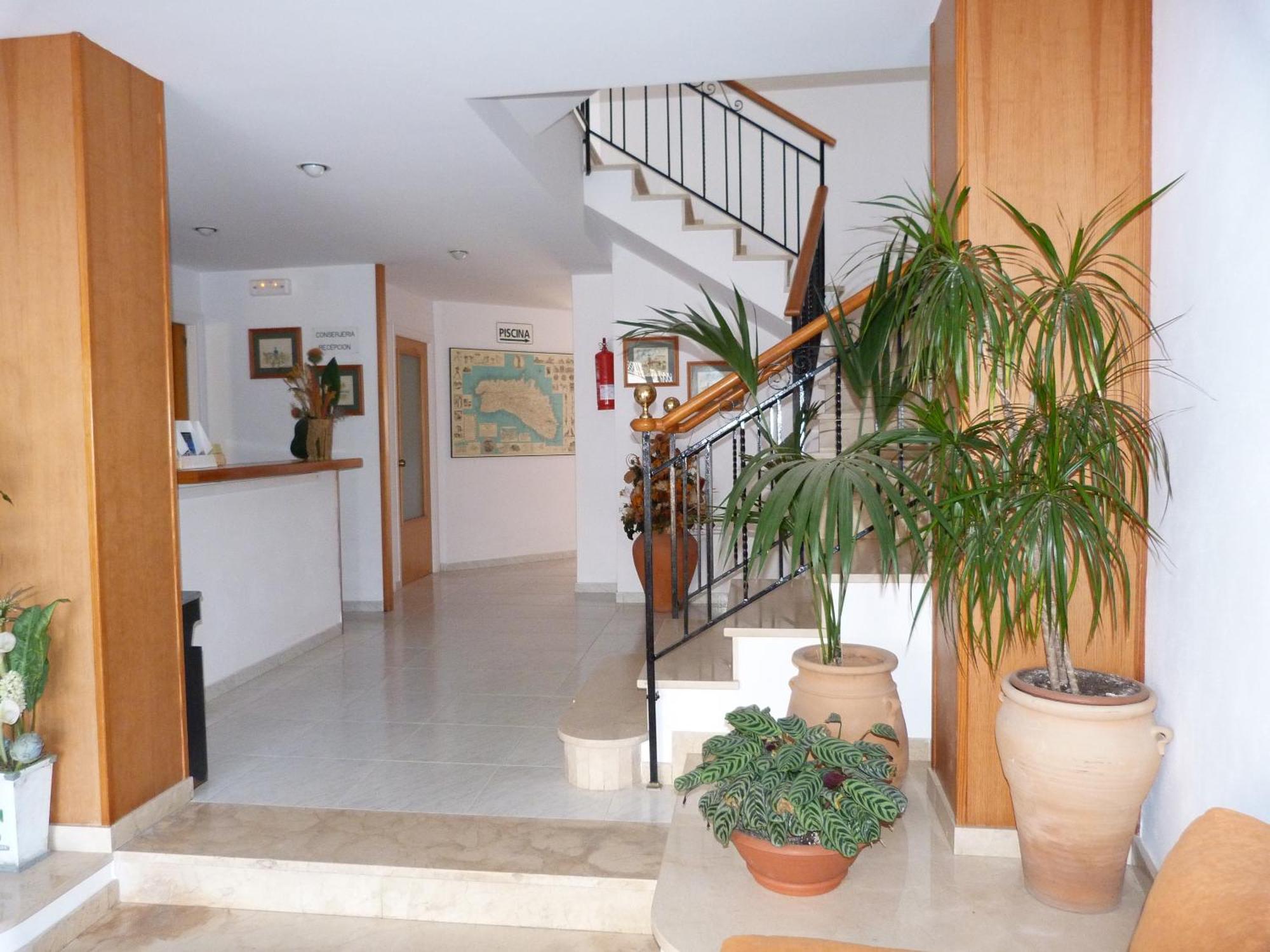 Hotel Geminis Ситадела Екстериор снимка