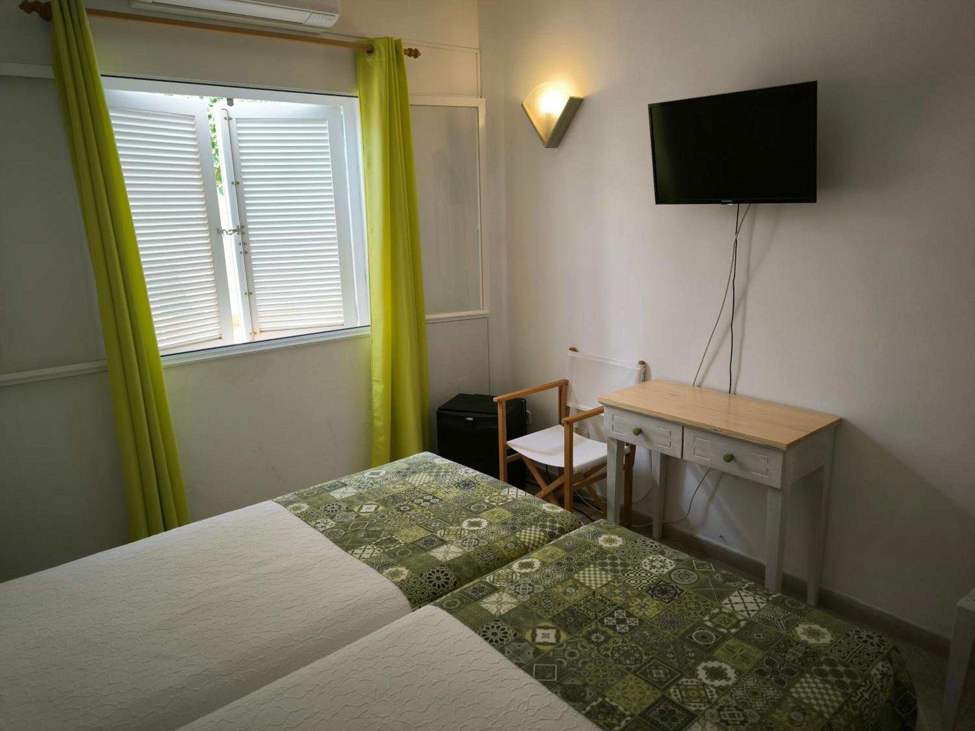 Hotel Geminis Ситадела Стая снимка